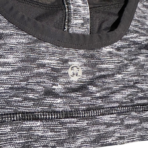 LULULEMON Black and Gray Sports Bra with rose gold zipper and mesh details 10 - Picture 5 of 7